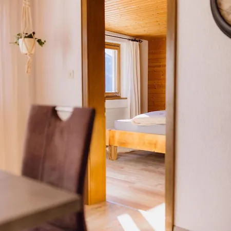 Hus Obergrecht Apartmán *